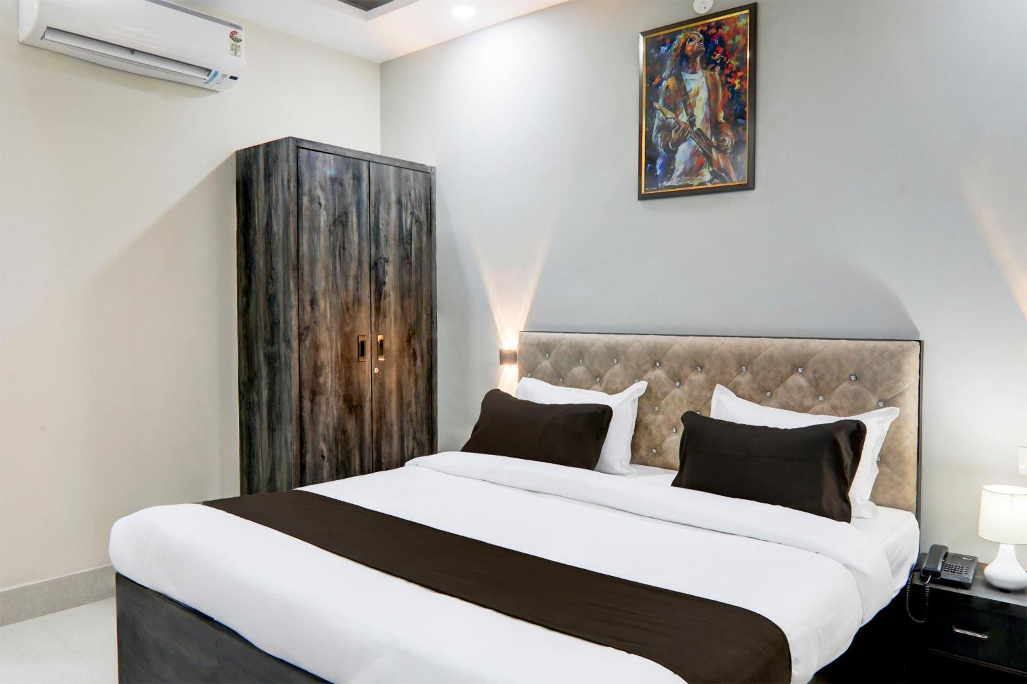 Super Townhouse Gls International Hotel Lucknow Ngoại thất bức ảnh